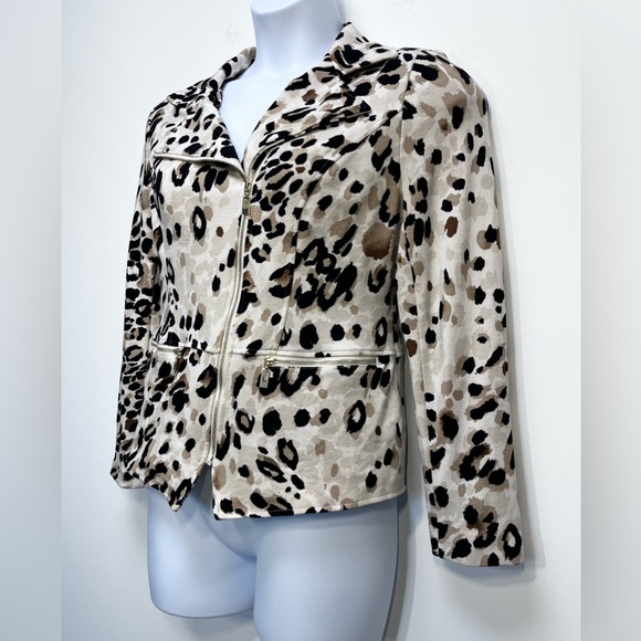 Chico's 1 Moto Asymmetrical Zip Front Blazer Jacket in Beige Leopard Print - Picture 4 of 15